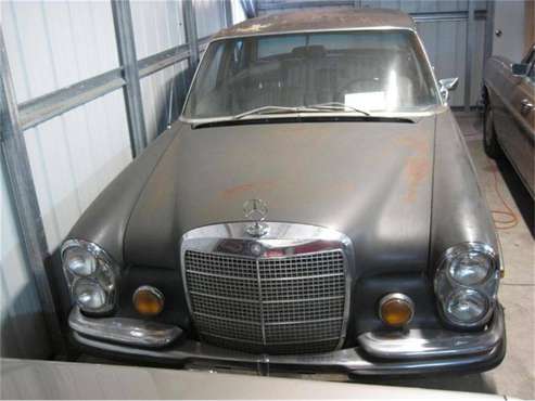 1972 Mercedes-Benz 280SE for sale in Cadillac, MI