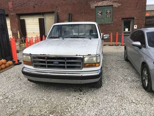 1993 Ford F-150 XL - cars & trucks - by dealer - vehicle automotive... for sale in Plainfield, IN