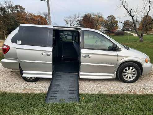 2003 Chrysler Town & Country Wheelchair accessible van low miles for sale in Wentzville, MO