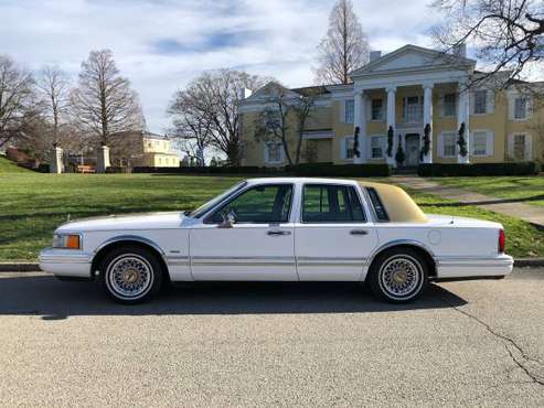 1994 Lincoln Towncar for sale in PA
