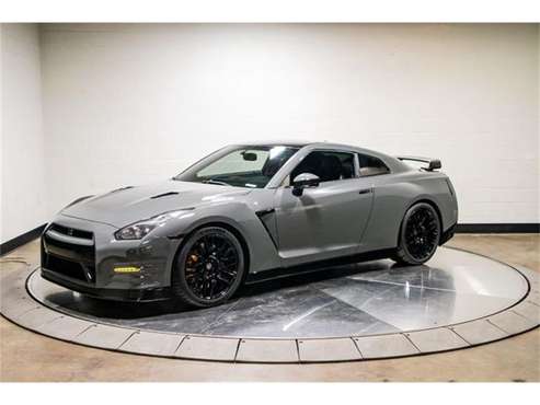 2016 Nissan GT-R for sale in Saint Louis, MO