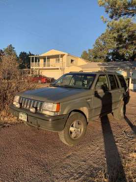 Jeep Grand Cherokee - cars & trucks - by owner - vehicle automotive... for sale in Colorado Springs, CO