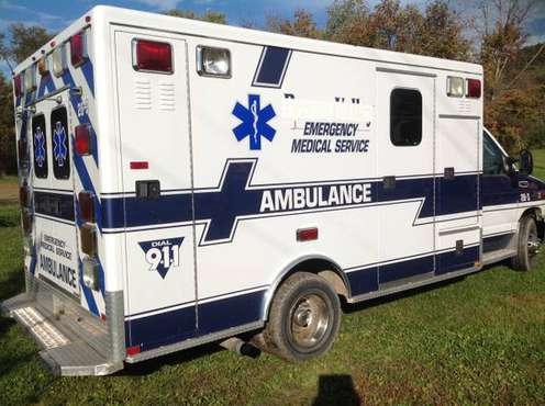 2005 Ford E-450 Ambulance for sale in Kirkwood, PA
