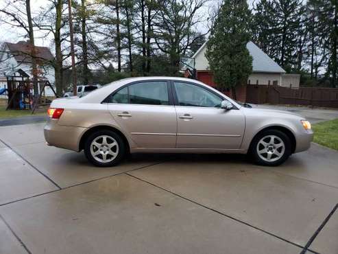 2006 HYUNDAI SONATA - cars & trucks - by owner - vehicle automotive... for sale in Bethel Park, PA