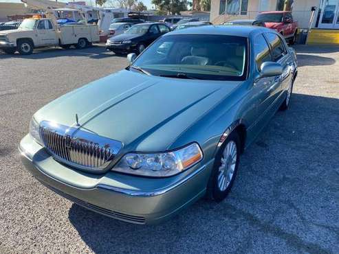 2004 Lincoln Town Car 4dr Sdn Signature - - by dealer for sale in Las Vegas, UT