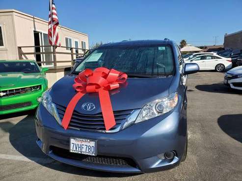 2017 Toyota Sienna - Financing Available , $1000 down payment delivers for sale in Oxnard, CA
