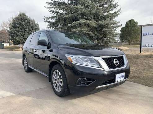 2015 NISSAN PATHFINDER S 4WD - - by dealer - vehicle for sale in Frederick, WY
