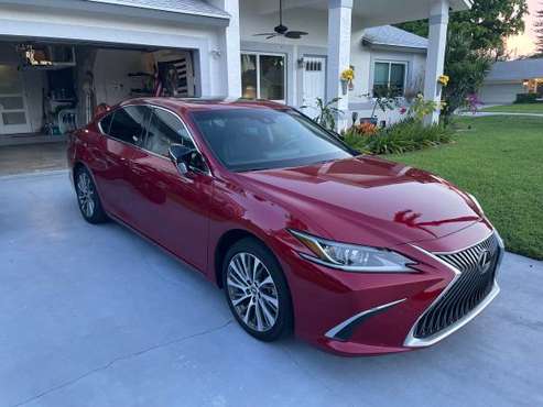 2020 lexus es350 red fully loaded mint condition black leather for sale in Deerfield Beach, FL