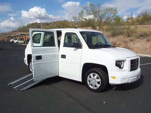 2014 Mobility Ventures MV-1 SE Wheelchair Handicap Mobility Van for sale in Phoenix, HI