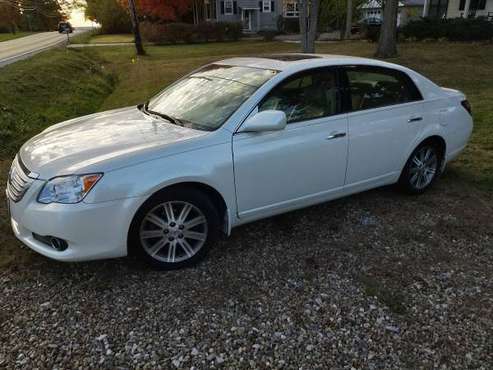 2008 Toyota Avalon for sale in Brunswick, OH