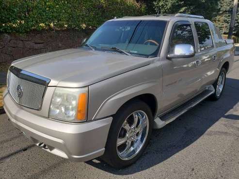 2005 CADILLAC ESCALADE EXT - BLOWOUT SALE ! - cars & for sale in Portland, OR