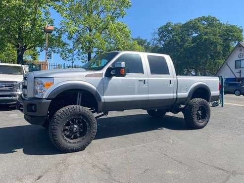 2016 Ford F250 Super Duty Lariat Crew Cab 4X4 Lifted Tow Package for sale in Fair Oaks, CA