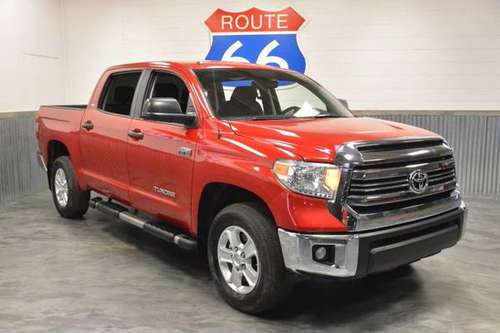2017 TOYOTA TUNDRA 4WD SR5 CREWMAX 4WD! 1 OWNER! FULL WARRANTY LOADED! for sale in Norman, TX