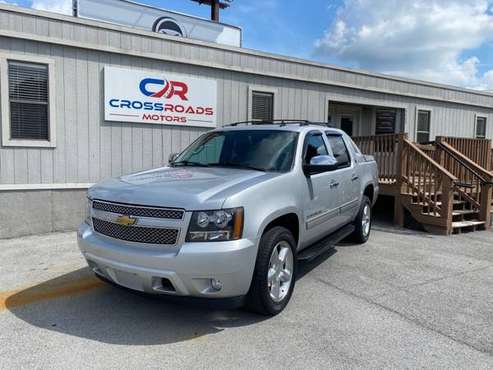 2013 CHEVROLET AVALANCHE 4WD CREW CAB LT Text Offers and Trades for sale in Knoxville, TN