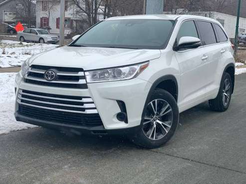 2017 Toyota Highlander LE AWD - ONLY 34K MILES - cars & trucks - by... for sale in Farmington, MN