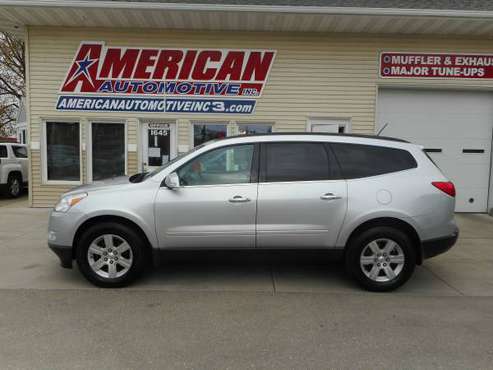 2011 CHEVROLET TRAVERSE LT - - by dealer - vehicle for sale in Waterloo, IA
