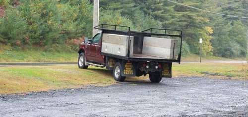 Used 2005 Ford F350 Super Duty Lariat Super Cab 4WD Burgundy for sale in Columbia, CT