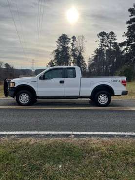 2010 Ford F150 Pickup Truck 4x4 White/gray V8 Ext Cab SB - cars & for sale in Walnut Cove, NC