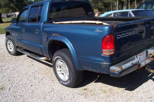 2002 Dodge Dakota Quad Cab 4x4 for sale in Brunswick, OH