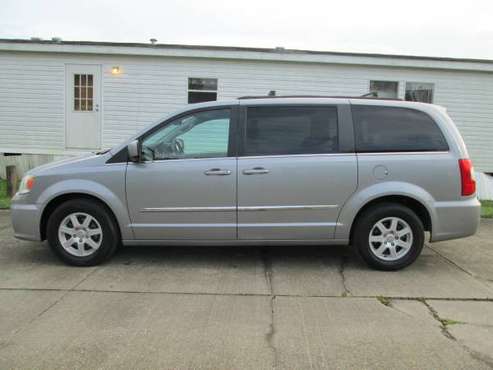 EON AUTO 2013 CHRYSLER TOWN AND COUNTRY FINANCE WITH $995 DOWN -... for sale in Sharpes, FL