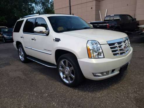 2009 CADILLAC ESCALADE 6.2L 4WD***fully loaded - cars & trucks - by... for sale in Minneapolis, MN