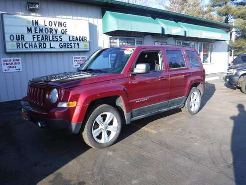 2011 JEEP PATRIOT 4X4 Latitude - - by dealer - vehicle for sale in Loves Park, IL