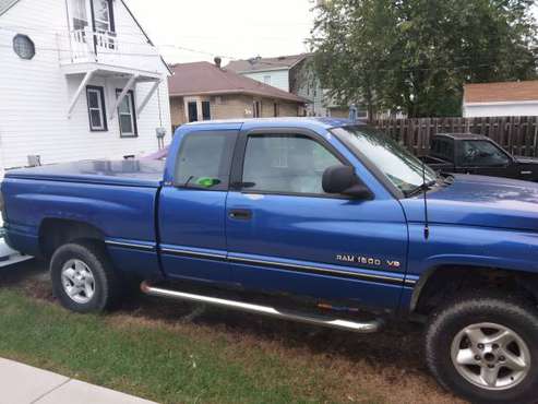 96 DODGE RAM 1500 for sale in milwaukee, WI