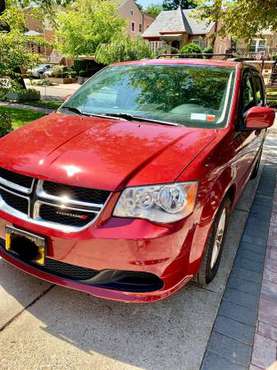 2015 Dodge Grand Caravan SXT 62k private seller excel cond for sale in Brooklyn, NY