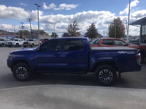 2022 Toyota Tacoma 4WD 4D Double Cab/Truck TRD Sport - cars & for sale in Saint Albans, WV – photo 6