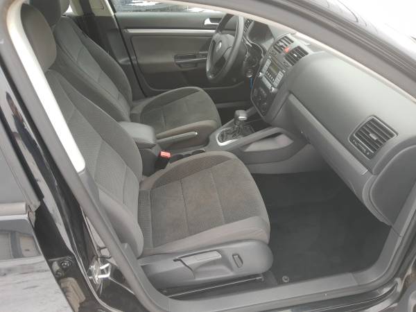 2009 VW JETTA 2 5S AUTOMATIC - - by dealer - vehicle for sale in Whitman, MA – photo 13