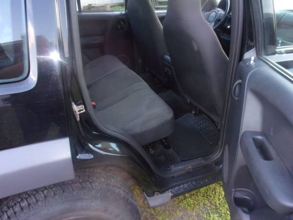 2004 Jeep Liberty (4x4) VERY NICE only (182k) miles - cars & trucks... for sale in fall creek, WI – photo 10