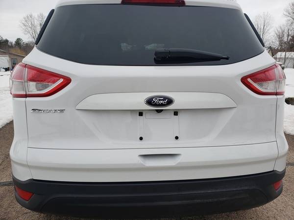 2015 Ford Escape S SUV for sale in New London, WI – photo 4