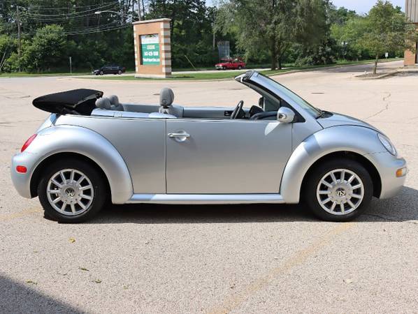 2004 VW NEW BEETLE CONVERTIBLE GLS 1-OWNER 91k-MILES MANUAL for sale in Elgin, IL – photo 12