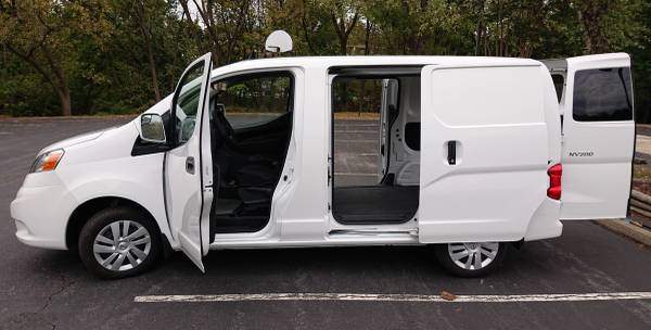 2015 Nissan NV200 SV Mileage 580 Like New!! for sale in Silver Spring, District Of Columbia – photo 4