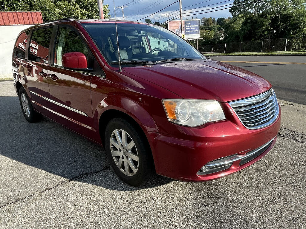 2012 Chrysler Town & Country Touring FWD for sale in Pittsburgh, PA – photo 8