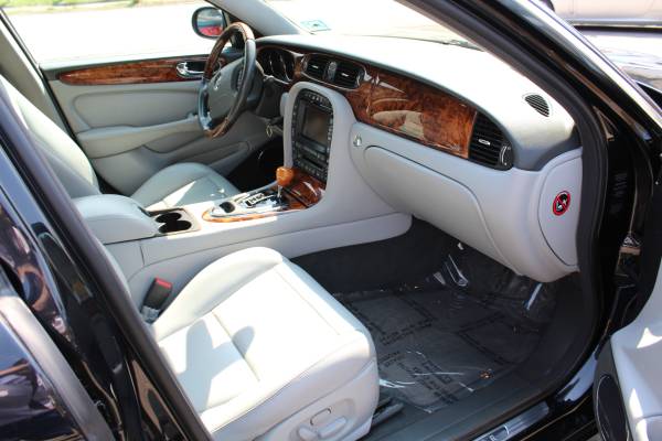 2004 JAGUAR XJ8 - 300hp Sport Sedan! Excellent - - by for sale in Pittsburgh, PA – photo 23