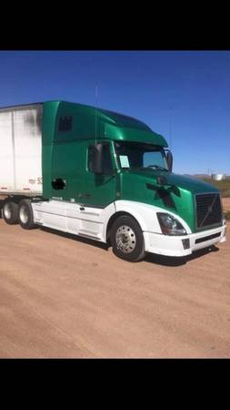 2013 semi volvo truck - cars & trucks - by owner - vehicle... for sale in Glendale, AZ – photo 4