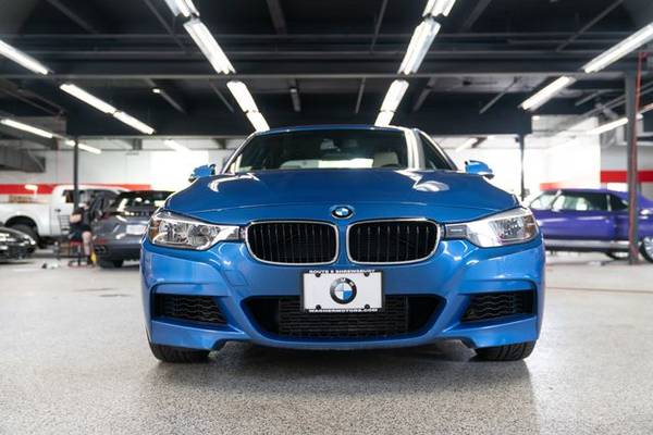 2013 BMW 3 Series - Financing Available! PRICED TO SELL TODAY!! for sale in Waltham, MA – photo 3