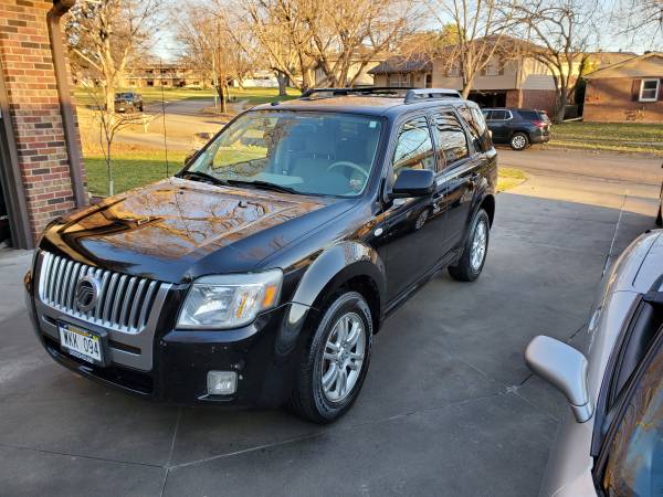 2009 Mercury Mariner Premier 4x4 - cars & trucks - by owner -... for sale in Lincoln, NE – photo 3