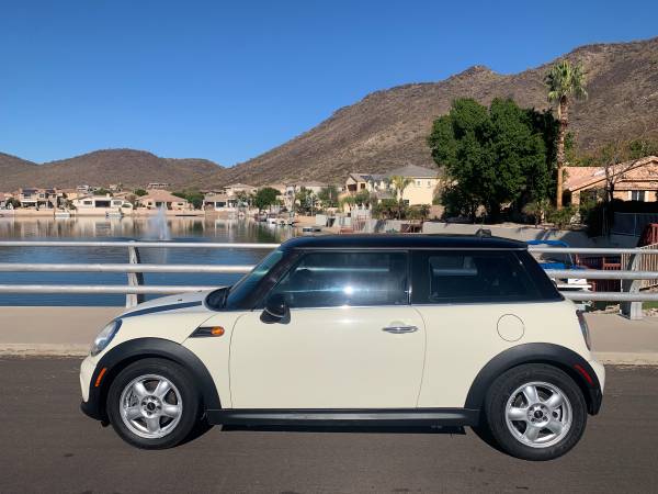 2011 MINI COOPER 2DR BASE - cars & trucks - by owner - vehicle... for sale in Phoenix, AZ – photo 4