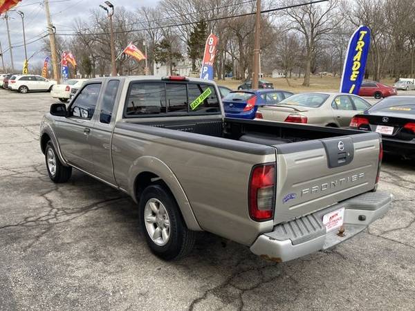 2004 Nissan Frontier XE Pickup 2D 6 ft - - by dealer for sale in Raytown, MO – photo 5