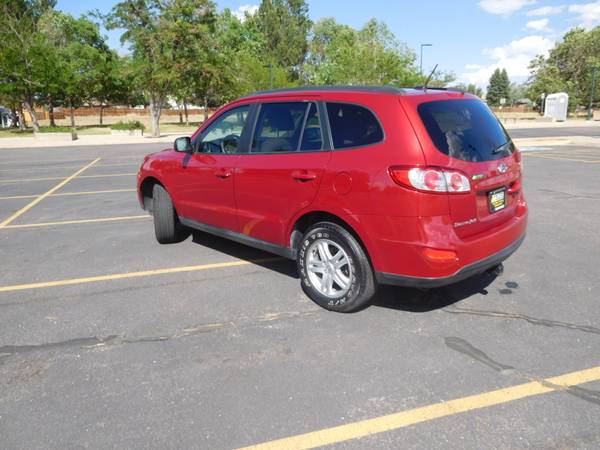 2012 Hyundai Santa Fe GLS / ALL WHEEL DRIVE! - cars & trucks - by... for sale in Parker, CO – photo 4