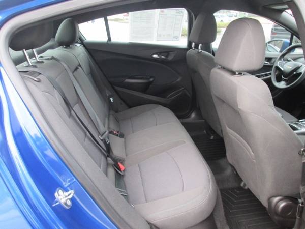2018 Chevy Chevrolet Cruze LT sedan Kinetic Blue Metallic - cars & for sale in Fayetteville, AR – photo 11
