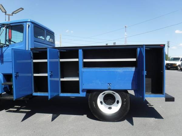 2004 *Freightliner* *FL70* *11'* Utility 4x4 CAT Diesel Non CDL for sale in Ephrata, PA – photo 6