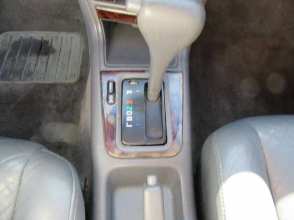 1995 Toyota Camry LE 4dr Sedan - Down Pymts Starting at $499 - cars... for sale in Marysville, WA – photo 13
