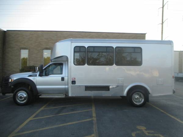 2012 Ford Super Duty F-550 4WD 15-Passenger Turbo Diesel Bus 4X4 F550 for sale in Highland Park, IL – photo 8