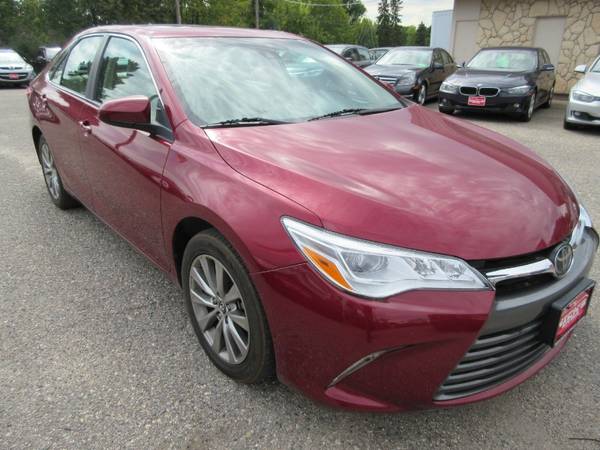 2015 Toyota Camry XLE V6 - - by dealer - vehicle for sale in Moorhead, ND – photo 10