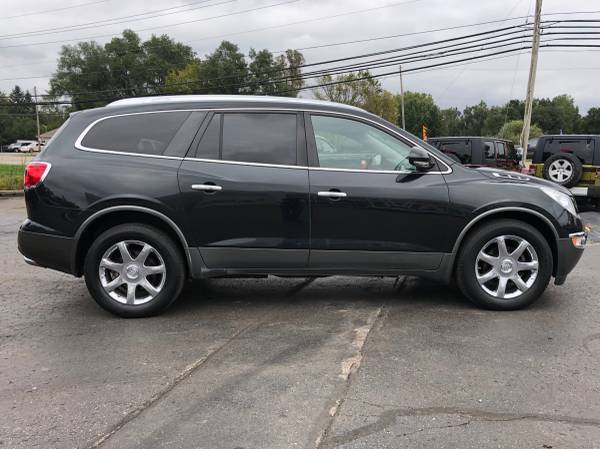 Loaded! 2008 Buick Enclave CXL! 3rd Row! Clean! for sale in Ortonville, MI – photo 6