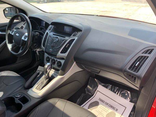 2014 Ford Focus SE 4dr Sedan 100% CREDIT APPROVAL! for sale in TAMPA, FL – photo 10