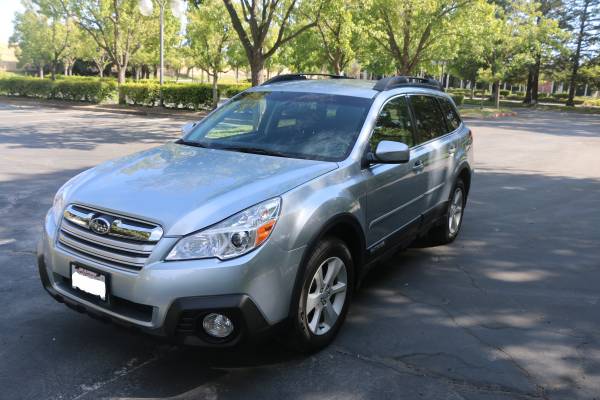 2014 Subaru Outback 2.5i Premium with hitch for sale in Sacramento , CA – photo 4